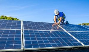 Installation et mise en production des panneaux solaires photovoltaïques à Pont-de-Buis-les-Quimerch